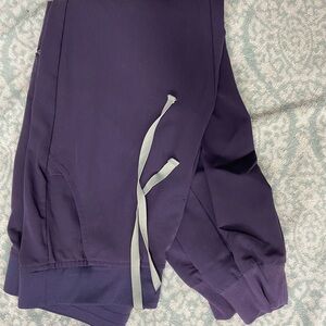 Figs purple shadow Zamora jogger